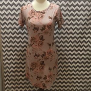 Rue 21‎ soft floral dress size medium